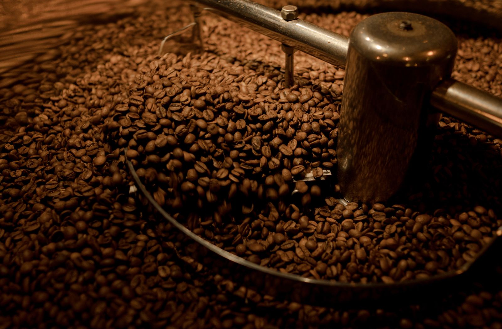 Picture of coffee roasting in a professional roaster